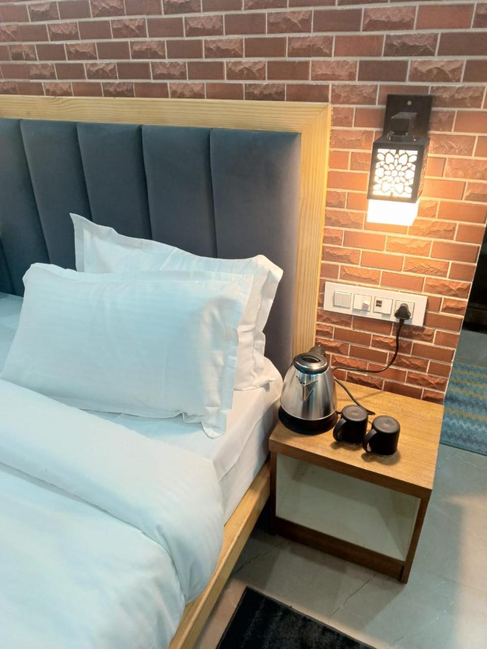 Red Roof Inn 兰纳加 外观 照片